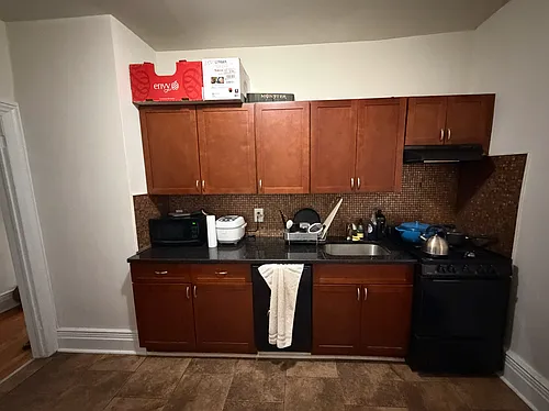 5 Laidlaw Ave #201 Photo 1