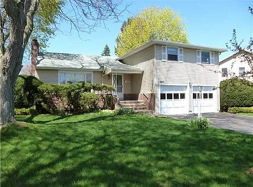 240 Maywood Dr Photo 1