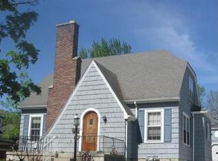 546 S 30th St, Manitowoc, WI 54220