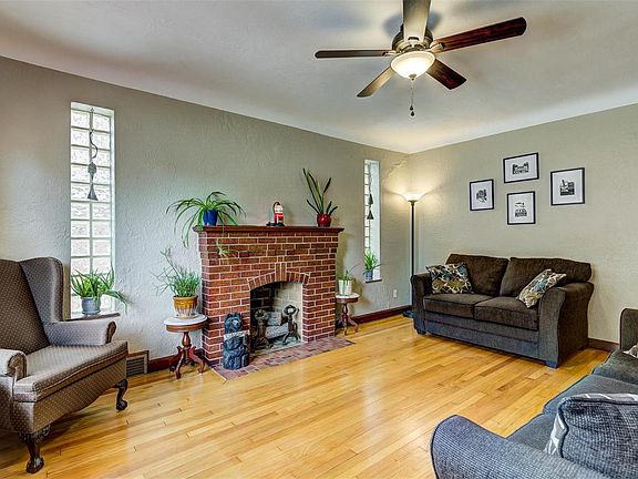 3rd image of 6709 Pernod Ave