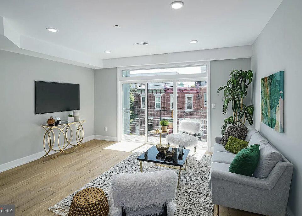 1st image of 1221 E Berks St #31-302