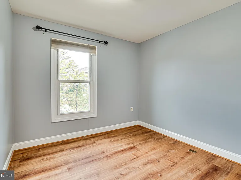 5708 Heritage Crossing Ct — Photo 29
