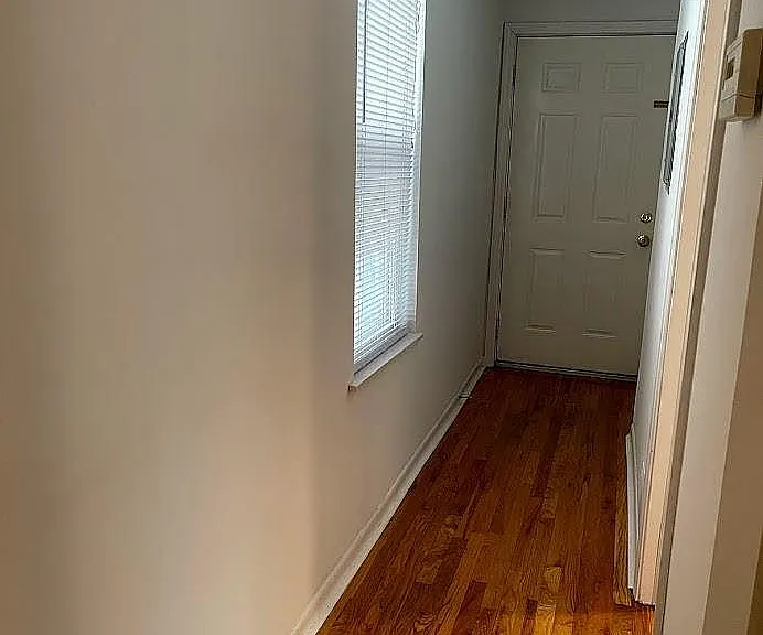 1069 N Hermitage Ave #3 — Photo 12