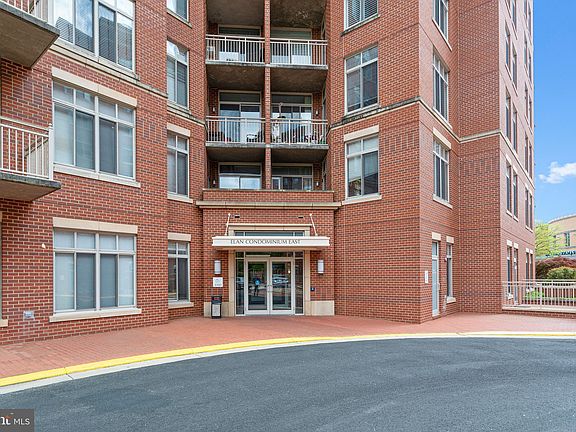 3rd image of 4480 Market Commons Dr Unit 405