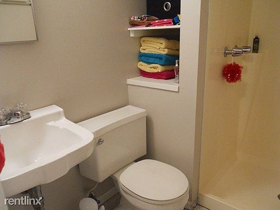 1218 Bathroom