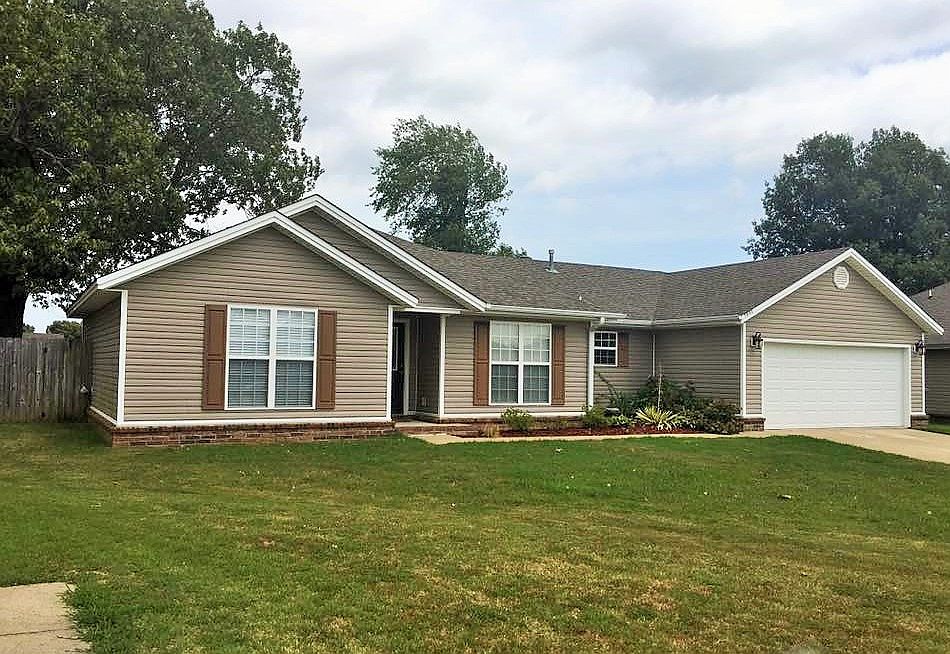 1st image of 5932 Newcastle Dr