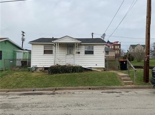 213 W Monroe St, Latrobe, PA 15650