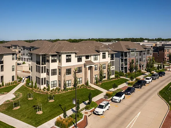 Element 30 Apartments