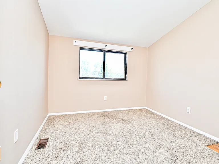 7752 Montgomery Rd #84 — Photo 22