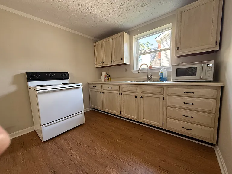 4344 Glenn Ave — Photo 4