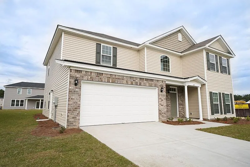 5 bed, 3.5 bath, 3237 sqft, $3,000 — Photo 3