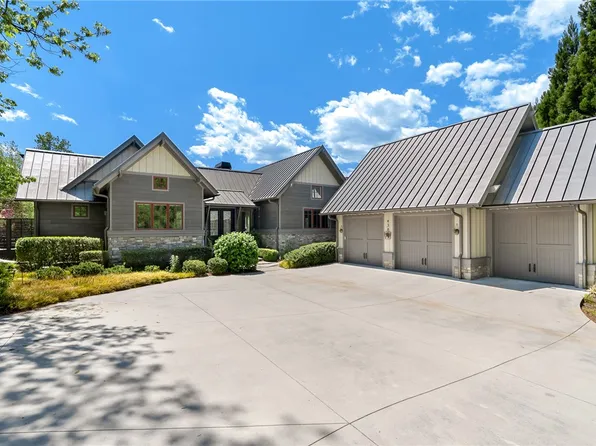 438 Winchester Ln, Sunset, SC 29685