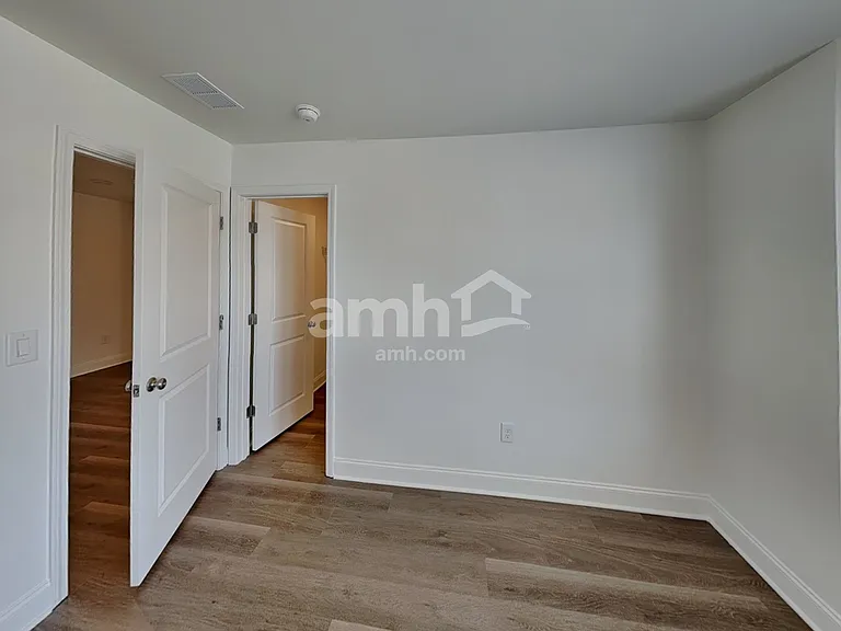 1648 Aquamarine Dr — Photo 11