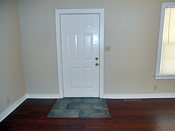 5th image of 1506 N Smelter St