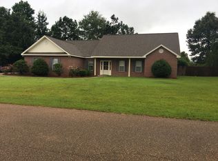 6 Clay Dr, Petal, MS 39465