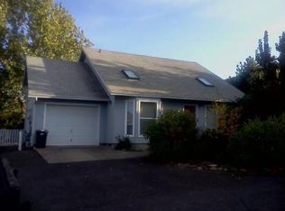 1324 Talent Ave, Talent, OR 97540