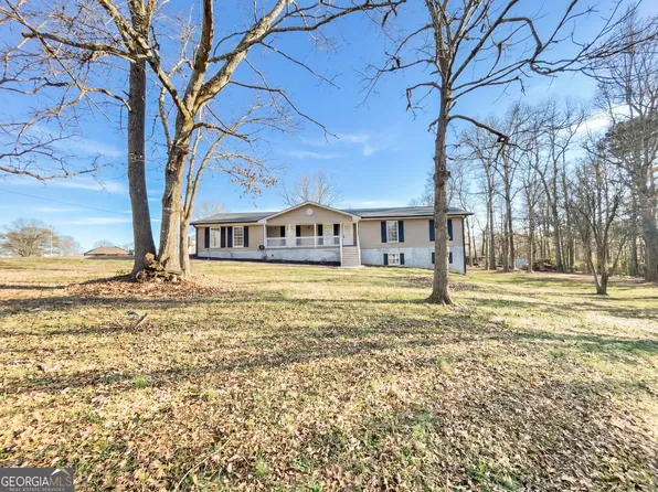 32 Banks St, Maysville, GA 30558