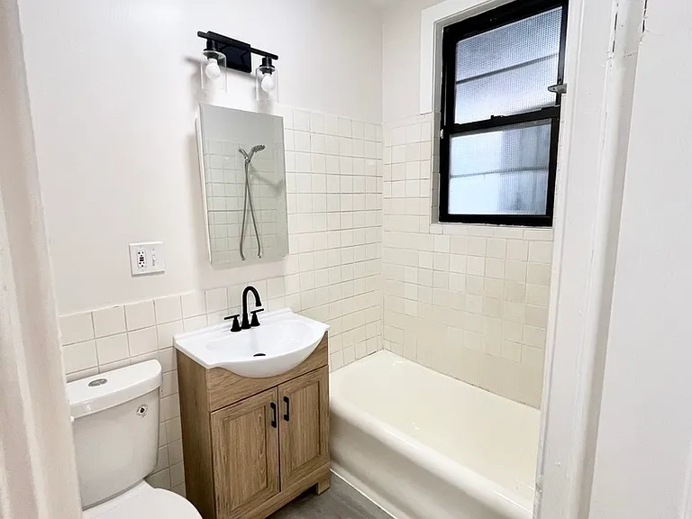 1327 N Lorel Ave #2W — Photo 10