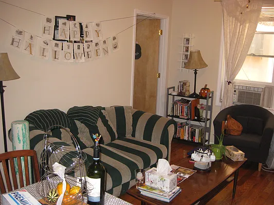 Rented by Windsor Homes Realty Corp | media 14