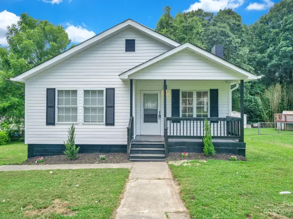 1515 Collinston Dr, Gastonia, NC 28052