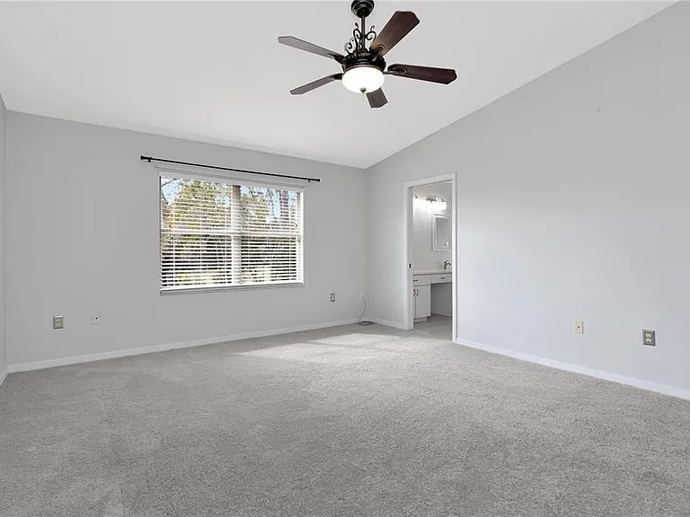 34902 Teeview Ln — Photo 17