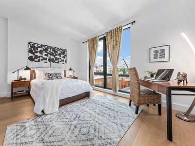 4620 11th St APT 5A, Long Island City, NY, 11101