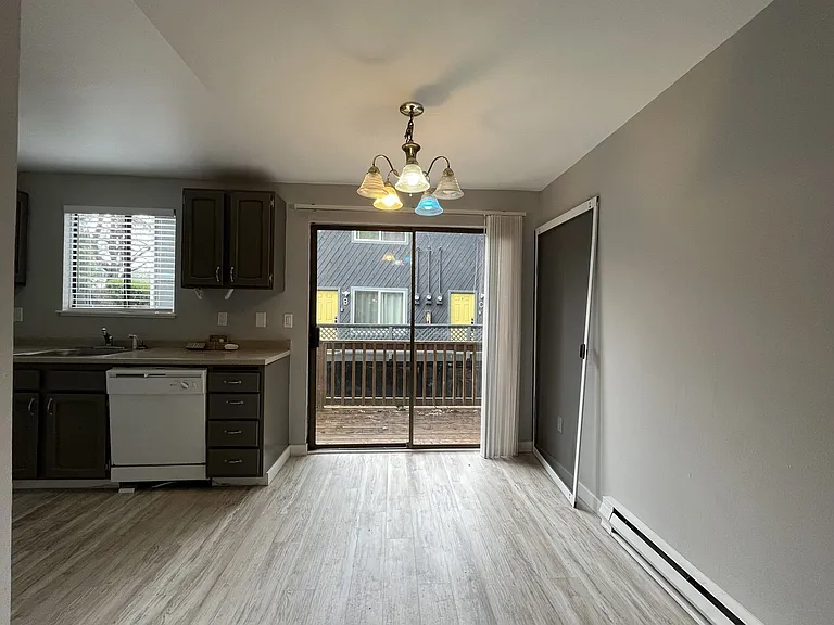 4911 SW Beaverton Hillsdale Hwy #B — Photo 12