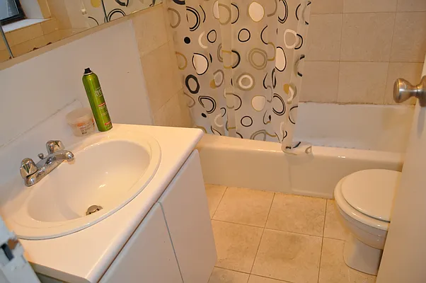 Rented by Sky Management | media 50