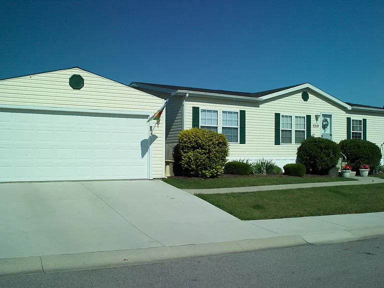 7211 Carrington Blvd — Photo 8