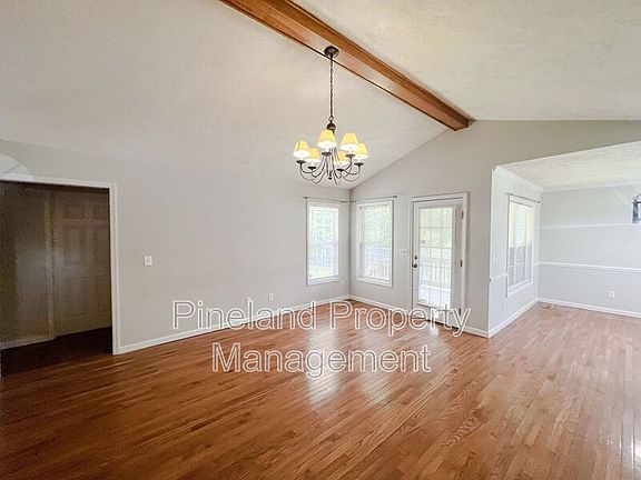 5th image of 7228 Beaver Run Dr