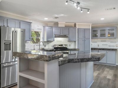 2009 Revere St, Navarre, FL, 32566
