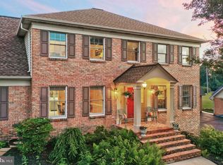 1748 Country Rd, York, PA 17408