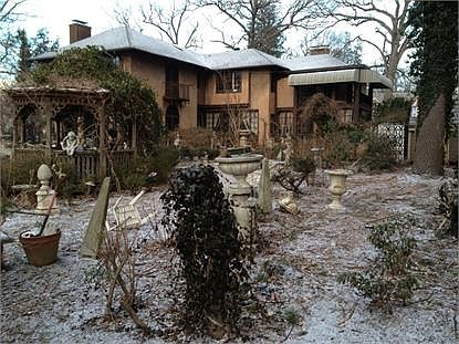 2nd image of 964-72 Woodland Ave