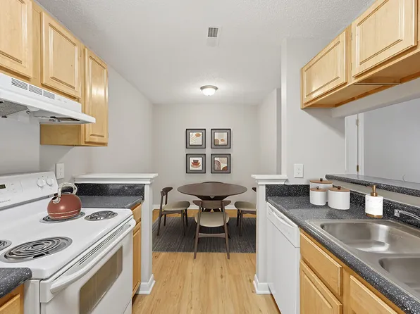 Greens of Pine Glen Apartments