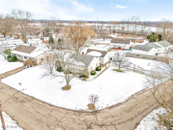 1314 32nd St NW, Canton, OH 44709