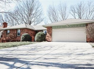 3805 SW 9th St, Blue Springs, MO 64015