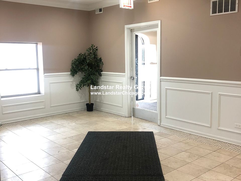 1st image of 5054 N Winthrop Ave APT 303