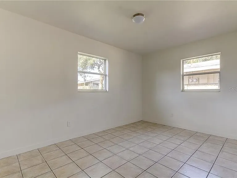 403 S Orion Ave — Photo 8