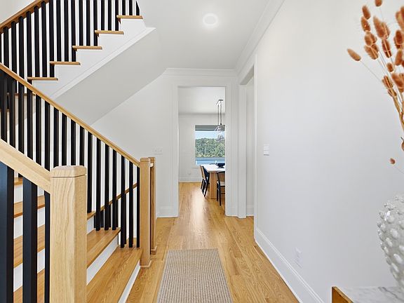 4th image of 149 Polo Ct