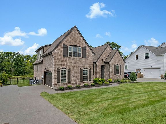 2nd image of 838 Nolenmeade Pl