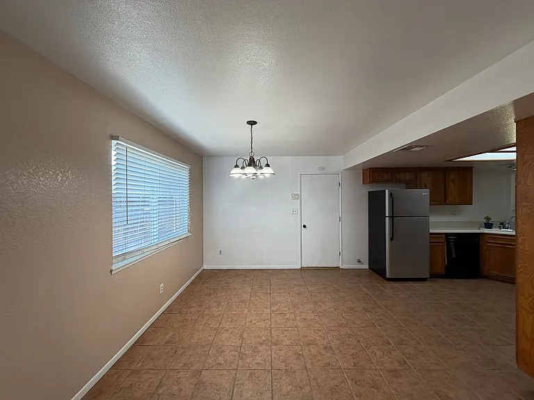 4309 Rosewall St — Photo 7