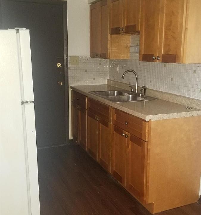 2nd image of 2137 175th St APT 4