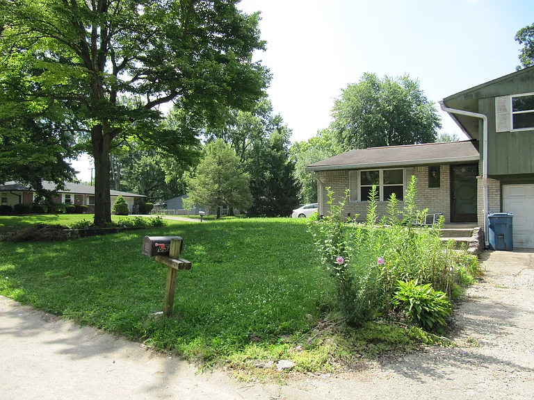 6525 Doris Dr — Photo 1