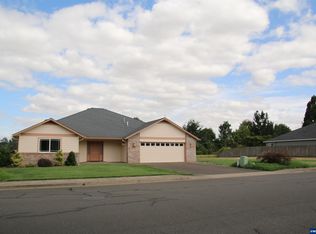 811 S 5th St, Jefferson, OR 97352