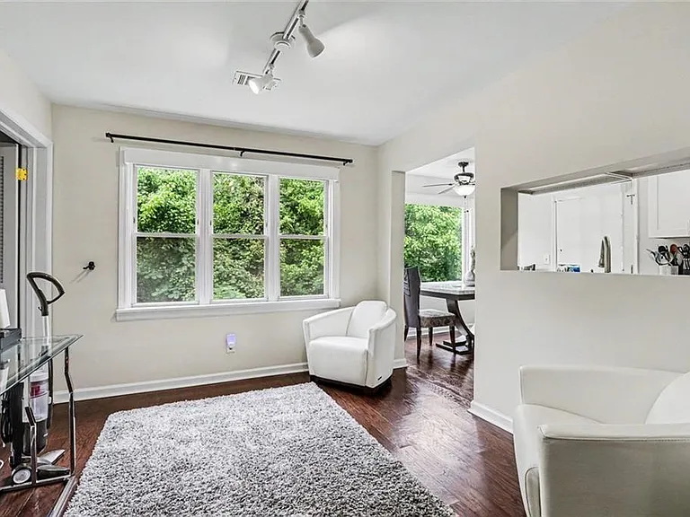 7 Saint Claire Ln NE — Photo 7