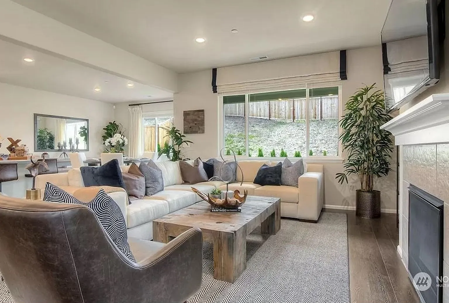 Stunning New Home at Soundview Estates! — Photo 4