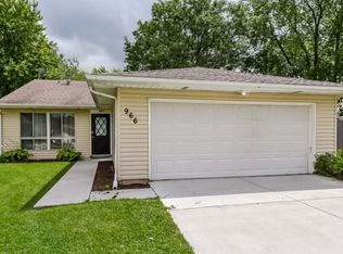 966 Copley Ln, Joliet, IL