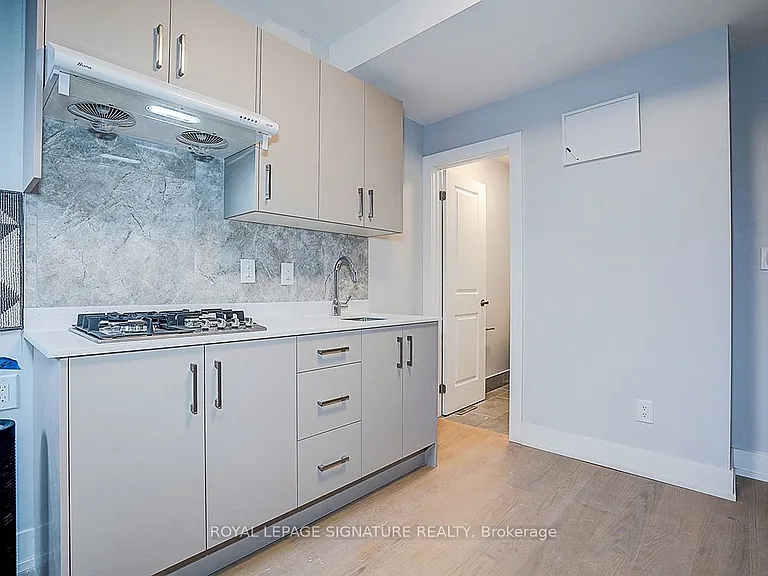 252 Annette St #6 — Photo 11