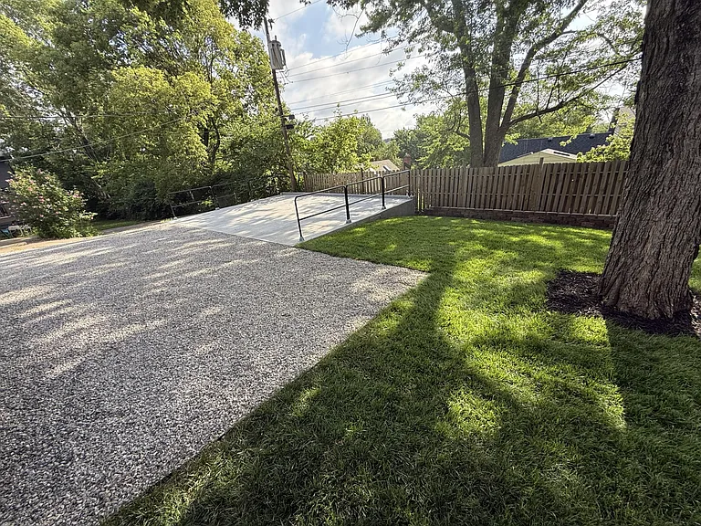 4821 State Line Rd — Photo 24