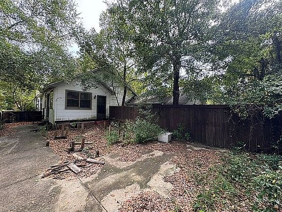 4th image of 1791 E Jordan St
